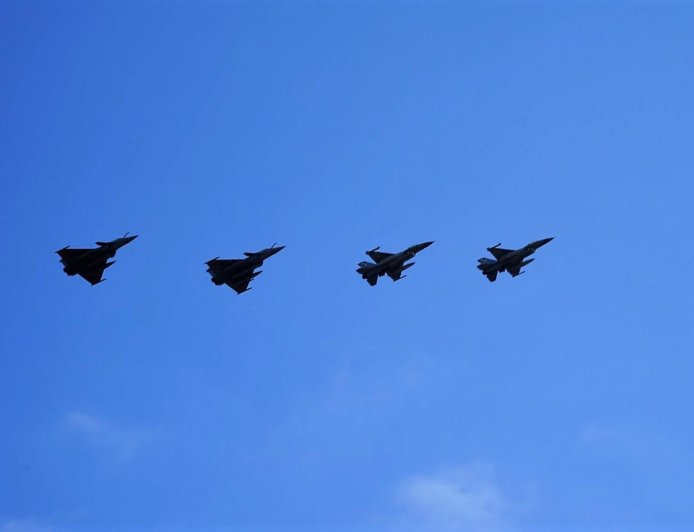 Ιαπωνία: Ιστορική στροφή στην αμυντική πολιτική