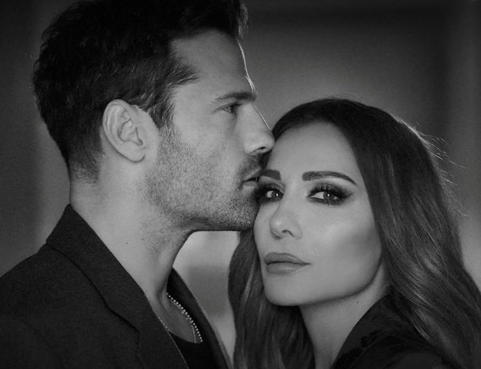 Μπουζούκια την Πρωτοχρονιά: Sold out η νυχτερινή Αθήνα