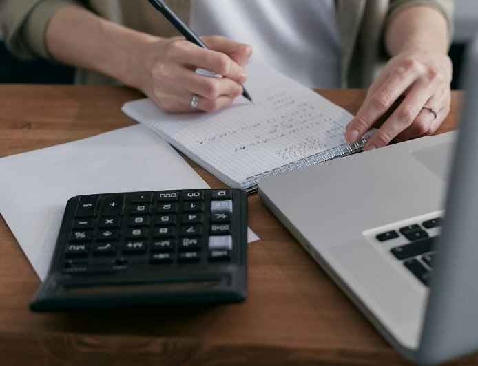 Φορολογικές υποχρεώσεις Δεκεμβρίου 2025: Ποιες εκκρεμότητες πρέπει να τακτοποιηθούν πριν από την εκπνοή του χρόνου