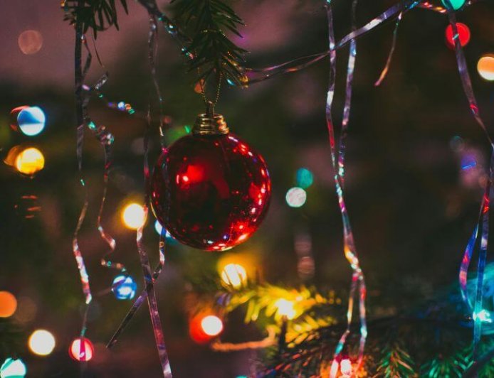 Χριστουγεννιάτικα φωτάκια: Οι συμβουλές της Πυροσβεστικής Υπηρεσίας