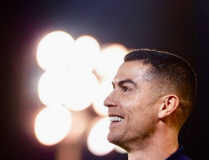 Ρονάλτο, γκολ με την… πλάτη: Πλησιάζει το ιστορικό ορόσημο ο Πορτογάλος σταρ
