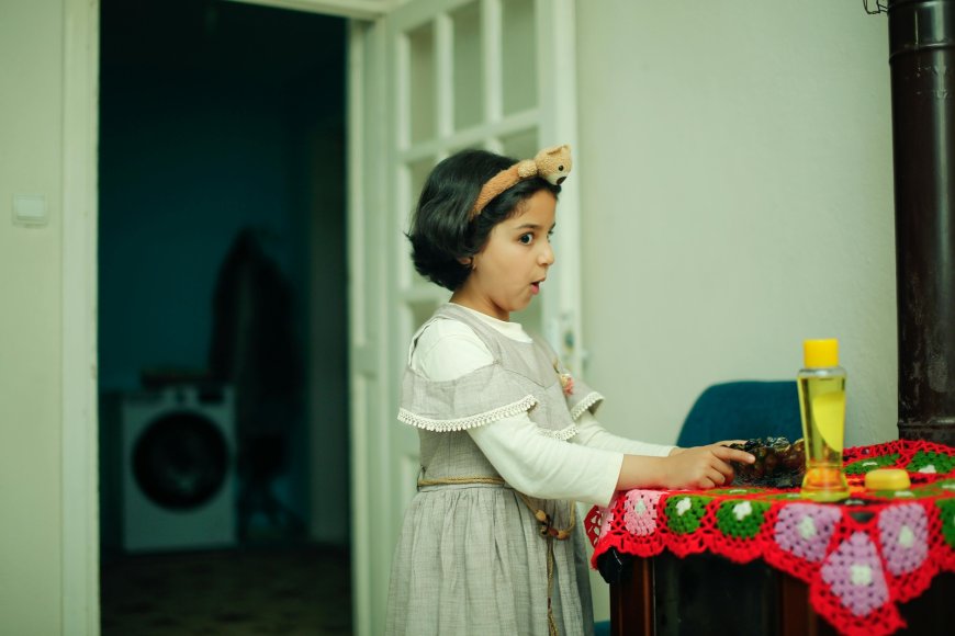 Πότε κλείνουν τα σχολεία για τα Χριστούγεννα 2025: Οι ημερομηνίες των διακοπών