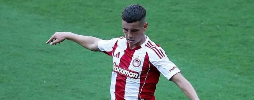 Μουζακίτης βραβείο: Με το Golden Boy Web 2025 τιμήθηκε ο διεθνής μέσος του Ολυμπιακού