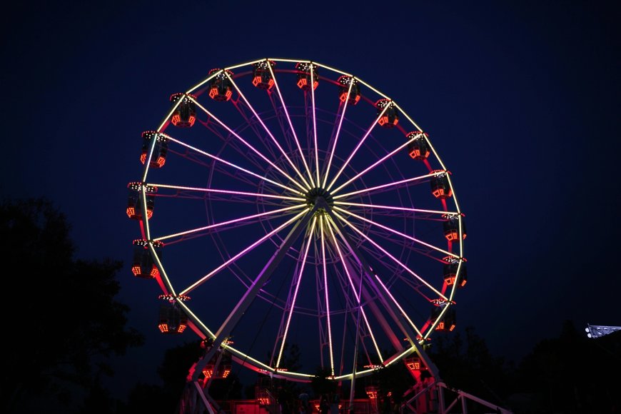 Χριστούγεννα 2025: Στη Δεξαμενή Καβάλας σπίτι μοιάζει με… χριστουγεννιάτικο χωριό