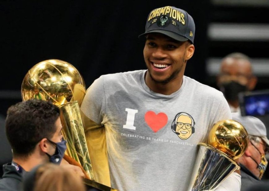 Αντετοκούνμπο τραυματισμός: Aγωνία στους Μπακς για τον Greek Freak