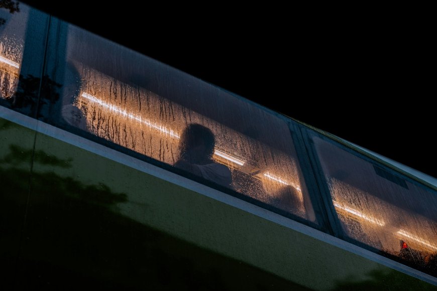 Πτολεμαΐδα τροχαίο με λεωφορείο: Συγκλονίζει ο επιβάτης που σταμάτησε το όχημα όταν πέθανε ο οδηγός