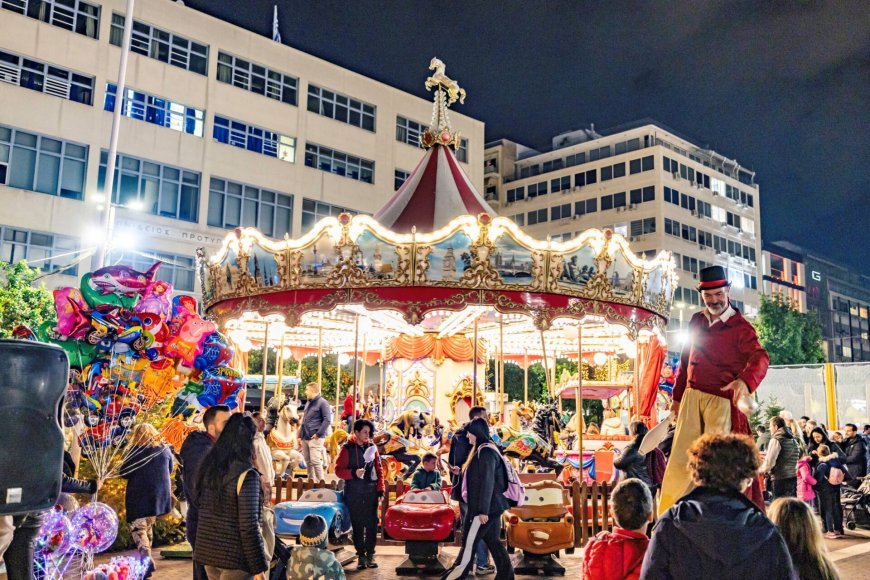Εορταστικό πρόγραμμα εκδηλώσεων του Δήμου Πειραιά: Συναυλίες, δράσεις και Χριστουγεννιάτικη μαγεία