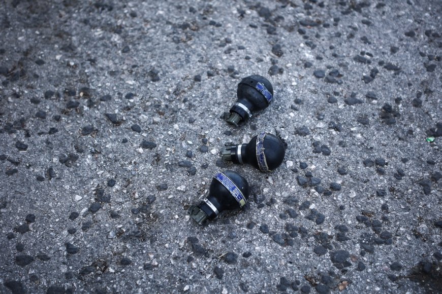 Επεισόδια – Γρηγορόπουλος: Συλλήψεις και χημικά στο κέντρο της Αθήνας