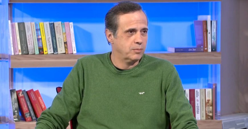 Σπύρος Πούλης: «Την ώρα που παίζαμε, ανέβηκε στη σκηνή ένας τύπος που έψαχνε τον σκύλο του, νομίζαμε ότι μας κάνουν φάρσα»