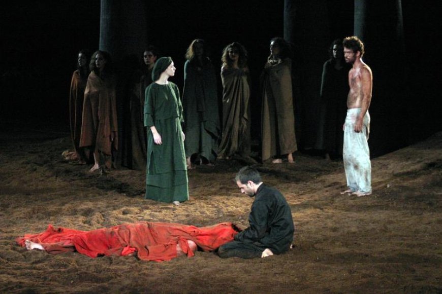 Ανοιχτό μάθημα αρχαίου δράματος στη σκηνή του ΔΗΠΕΘΕ Κομοτηνής