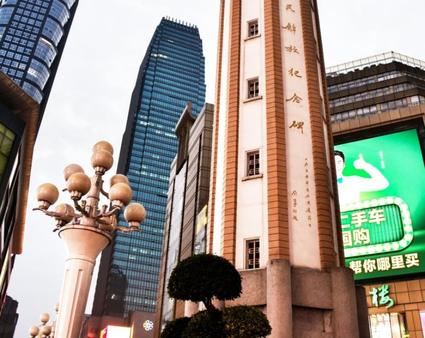 Κίνα: Γυναίκα κρεμάστηκε από τον 10ο όροφο προσπαθώντας να ξεφύγει από τη σύζυγο του εραστή της