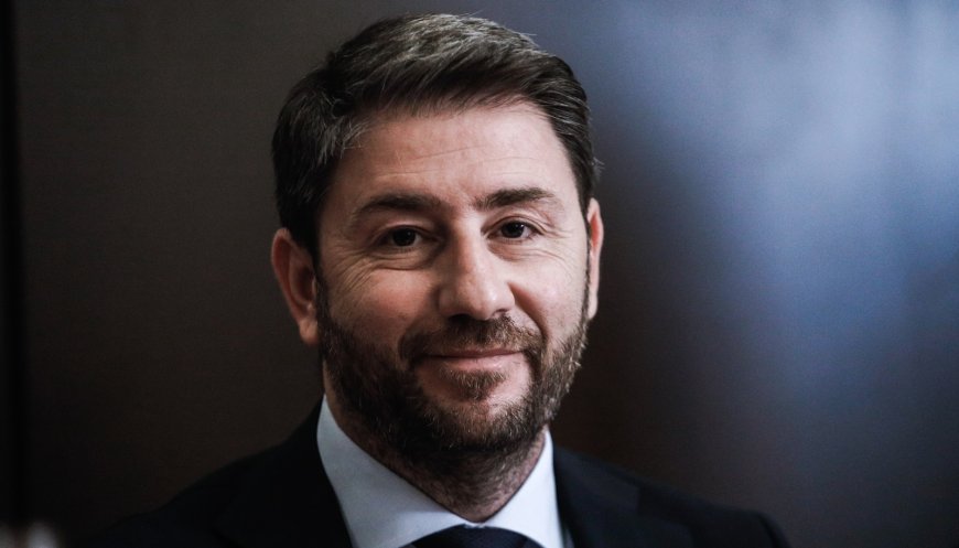 Κουμπάρος Ανδρουλάκη: Το ΠΑΣΟΚ αναστέλλει την κομματική ιδιότητά του