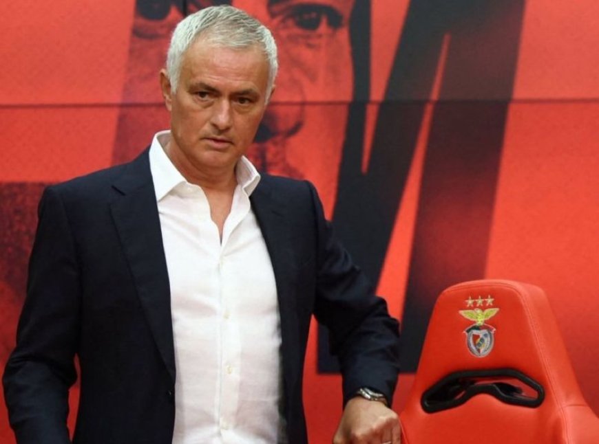 Μουρίνιο για Παυλίδη: «Δεν είναι απλό να βλέπεις το όνομά σου δίπλα σε έναν μύθο όπως ο Εουσέμπιο»