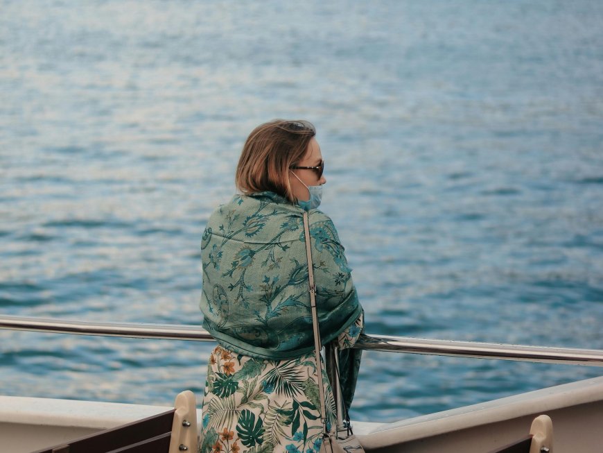 Εκπτώσεις σε ακτοπλοϊκά και αεροπορικά για τους αναπληρωτές τα Χριστούγεννα: Δείτε τις εταιρείες