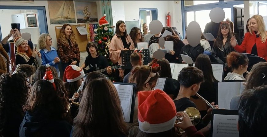 Κομοτηνή: Ένα «Xmas Magic Bus», το «Last Christmas» του George Michael, και η σύμπραξη του Μουσικού Σχολείου με δύο Ειδικά Σχολεία