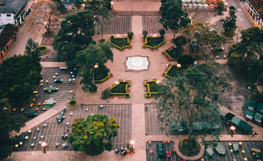 Viral: Η αντίδραση τουρίστα όταν πήγαν να ληστέψουν την κοπέλα του στις διακοπές τους