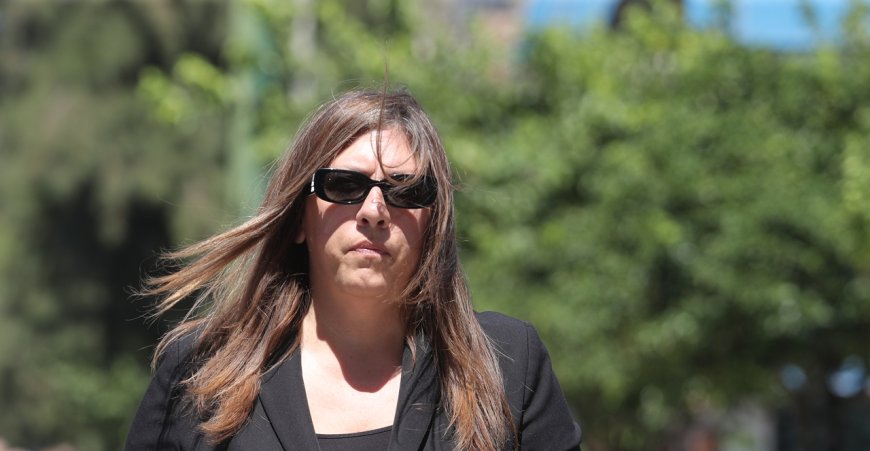 Άδωνις – Κωνσταντοπούλου: Τα μαζεύει η πρόεδρος της Πλεύσης