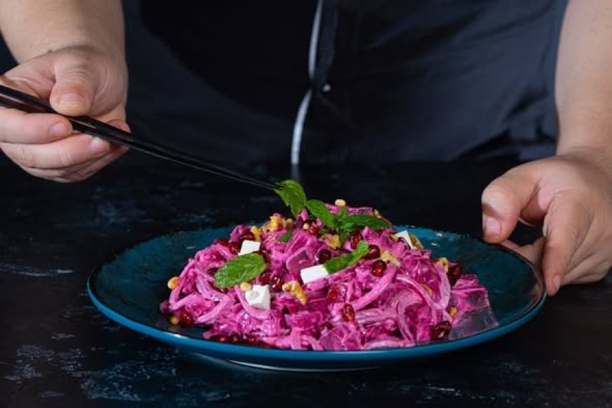 Αυτή η Γιορτινή Σαλάτα με παντζάρι και καρύδια είναι μοναδική!!!