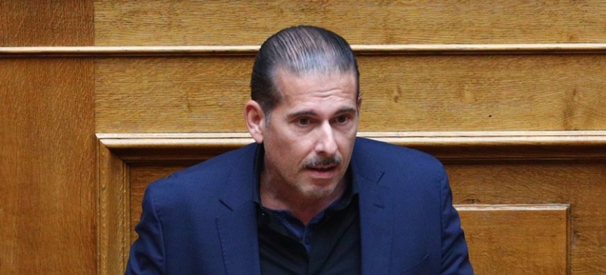 Καραναστάσης αλκοόλ: «Από αύριο μόνο φραπέ»