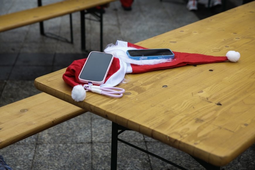 Κλειστοί δρόμοι σήμερα στην Αθήνα για το Athens Santa Run 2025