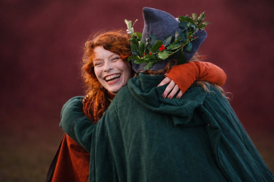 Το χειμερινό ηλιοστάσιο στην αρχαία Ελλάδα: O συμβολισμός του φωτός και η προσμονή της αναγέννησης