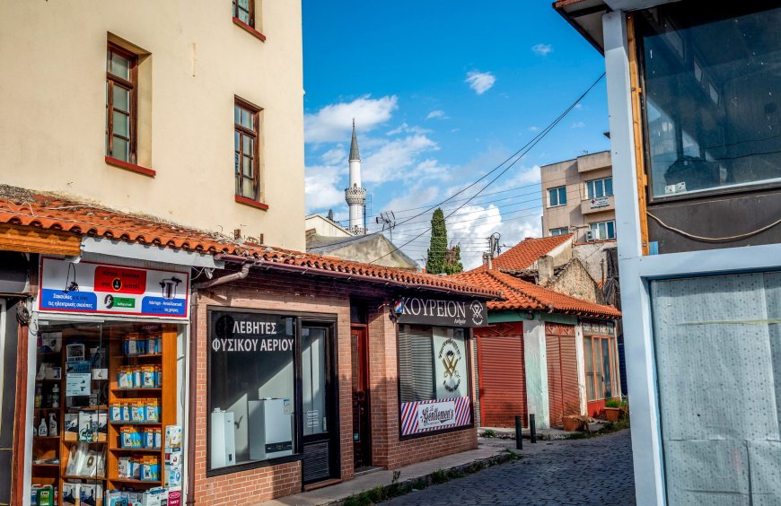 Σε ισχύ το εορταστικό ωράριο λειτουργίας των εμπορικών καταστημάτων Κομοτηνής