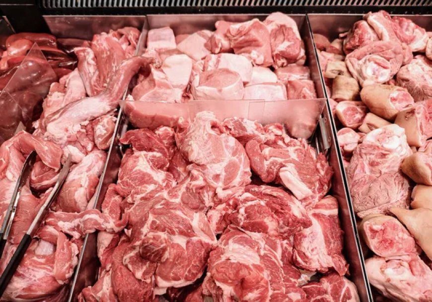 Μικρότερες ποσότητες ψωνίζει ο κόσμος από τα κρεοπωλεία ενόψει εορτών