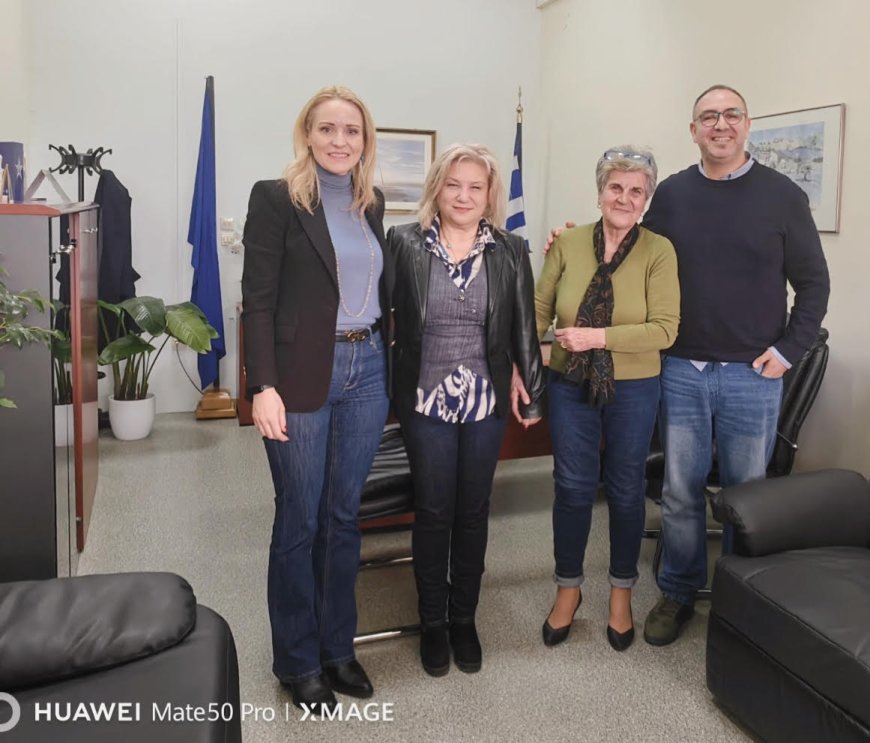 Με τη διοικήτρια του νοσοκομείου Κομοτηνής συναντήθηκε η Πρόεδρος της ΔΕΕΠ Βούλα Ελευθεριάδου