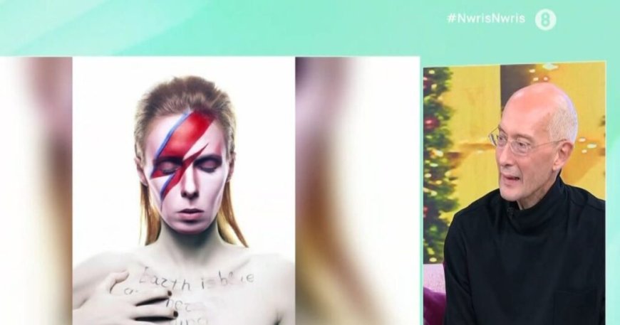 Αχιλλέας Χαρίτος: «Από τη στιγμή που το χέρι μου άγγιξε τη Ναόμι Κάμπελ, έμεινε εντελώς ακίνητη» – Η ατάκα που του είπε όταν τελείωσε το μακιγιάζ