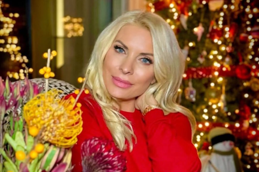 Ελένη Μενεγάκη: Ευχήθηκε «χρόνια πολλά» με μία ιδιαίτερη γιορτινή φωτογραφία στο πλευρό του Μάκη Παντζόπουλου