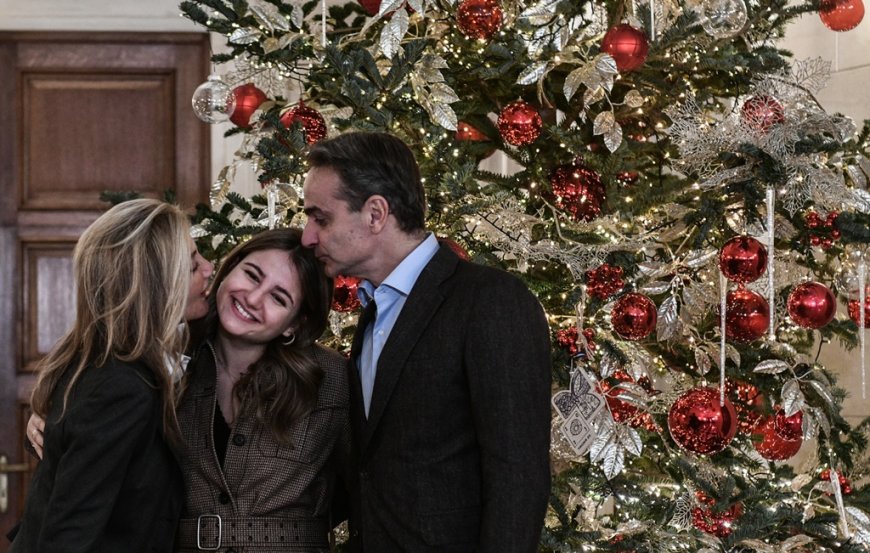 Τα βιβλία που διάλεξε ο Μητσοτάκης: «Από πού να ξεκινήσω;»