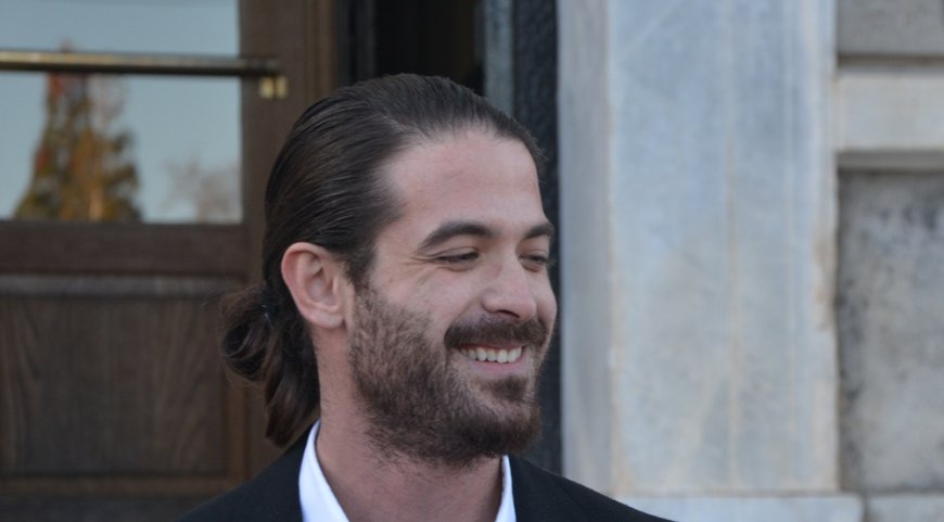 Μουγκοπέτρος δικαστήριο: Αθώος ο μουσικός για την κατηγορία της ενδοοικογενειακής απειλής