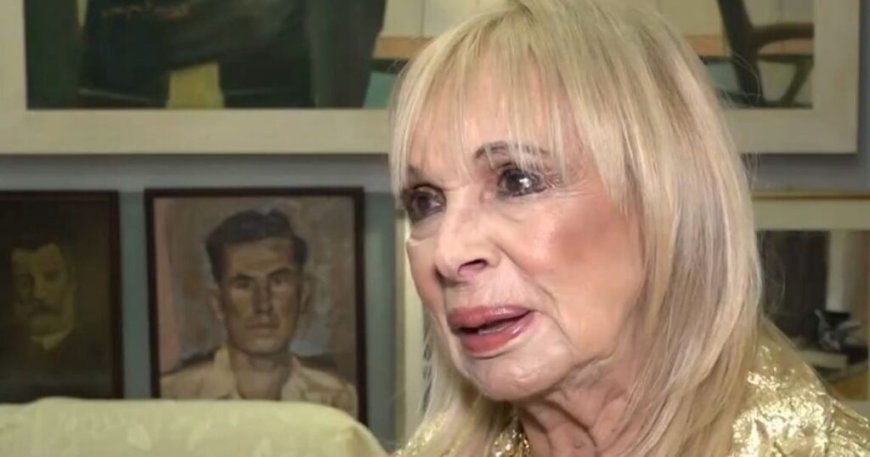 Άννα Φόνσου: «Θέλω να φύγει αυτή η χρονιά για να βρουν το χαμόγελό τους οι Έλληνες»