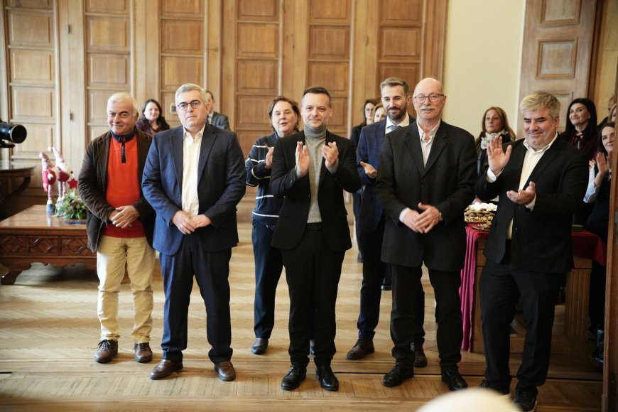 Δημαρχείο Αθηνών: Πρωτοχρονιάτικα κάλαντα και πολιτιστικές εκδηλώσεις