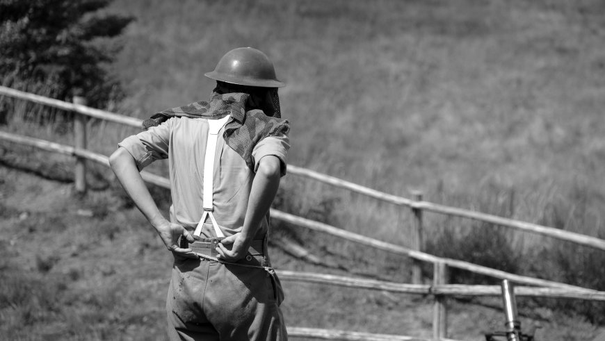 Τα κρητικά κάλαντα του μετώπου: Όταν η Πρωτοχρονιά αντηχούσε μέσα στα χαρακώματα