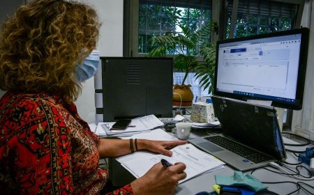 Μπαράζ φοροελέγχων το 2026: Πάνω από 72.800 υποθέσεις στο μικροσκόπιο της ΑΑΔΕ