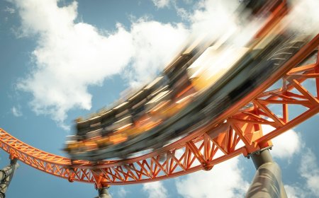 Αυξήσεις μισθών το 2026: Τι φέρνουν συλλογικές συμβάσεις και νέος κατώτατος