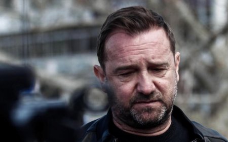 Πλακιάς για κόμμα Καρυστιανού: «Θα το ξαναδείτε το έργο σε καινούργια εκδοχή»