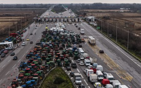 Αγροτικές κινητοποιήσεις: 48ωρος αποκλεισμός εθνικών οδών και παρακαμπτηρίων –  Εισαγγελική παρέμβαση και διάλογος υπό όρους