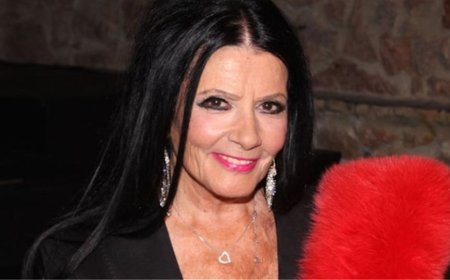 Στο νοσοκομείο η Ζωζώ Σαπουντζάκη