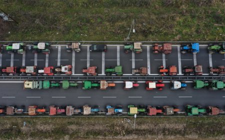 Απαράδεκτη εικόνα στην Εθνική Οδό Κορίνθου – Τριπόλεως από αγροτικό μπλόκο