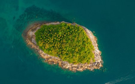 Το ιερό νησί που δε μπορεί να επισκεφτεί κανείς