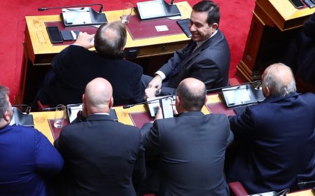 Νομοσχέδιο Δένδια: Ψηφίστηκε από 160 βουλευτές