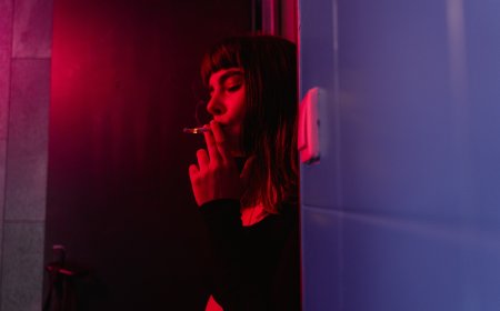 «Νυχτερινός Ποιμήν»: Έφοδος της Αστυνομίας σε κλαμπ των Δυτικών Προαστίων για ανήλικους με αλκοόλ