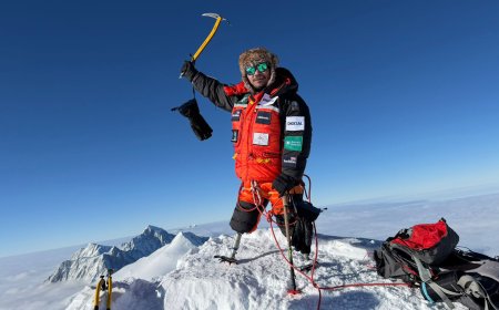Seven Summits: Στις «7 κορυφές» του κόσμου ο πρώτος ορειβάτης με διπλό ακρωτηριασμό