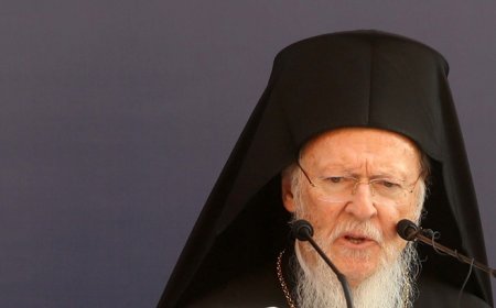 Ρωσία για Βαρθολομαίο: «Διαλύει το σώμα της Εκκλησίας, έχει συμμάχους εθνικιστές και νεοναζί»