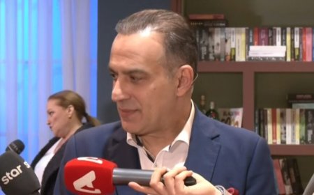 Κρατερός Κατσούλης για Κατερίνα Καραβάτου: «Δεν έχω μιλήσει μαζί της, σας κάνει φοβερή εντύπωση ε;»