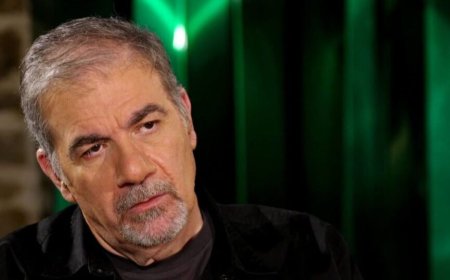 Δημήτρης Σταρόβας: «Ο βιολογικός μου πατέρας εγκατέλειψε τη μαμά μου όταν ήταν έγκυος σε μένα, ήμασταν η π…άνα με το εξώγαμο»