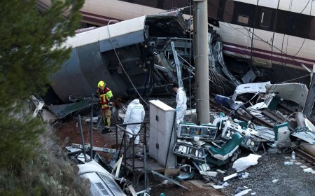 Ισπανία σύγκρουση τρένων: “Όλα έγιναν σε 20 δευτερόλεπτα”