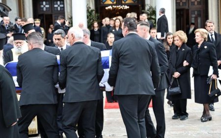 Κηδεία πριγκίπισσας Ειρήνης: Φελίπε και Λετίθια στη Μητρόπολη – Στο Τατόι η ταφή